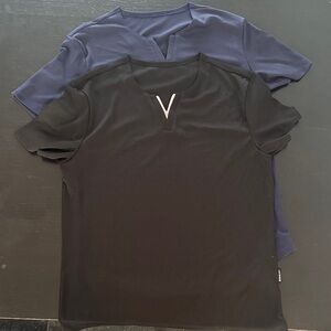 JMIERR Black and Blue V Neck Athletic Shirts size Small